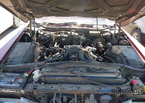 1968 Cadillac Deville z USA, uszkodzony, nr VIN 000000000F8156270